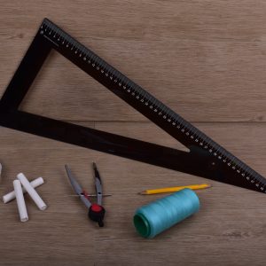 ESCUADRA ESTÁNDAR DE 60° X UNIDAD